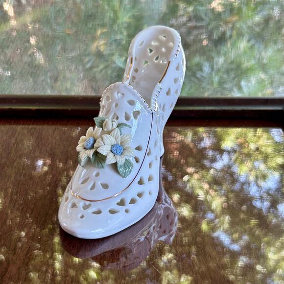 Vintage Porcelain Lattice Shoe with Applied Flowers – 8” Decorative Figurine - Picture 9 of 12
